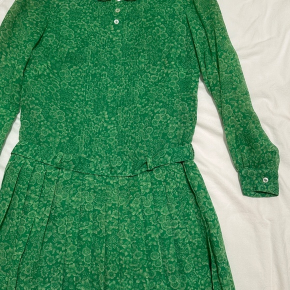 Ladybug Vintage Dress - Picture 6 of 16